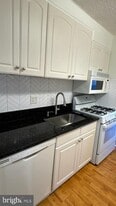 5909 Tamar Dr in Columbia, MD - Building Photo