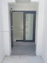 8900 SW 5th Terrace in Miami, FL - Building Photo - Building Photo