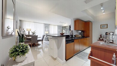 2775 NE 187th St, Unit 6XX in Aventura, FL - Building Photo - Building Photo