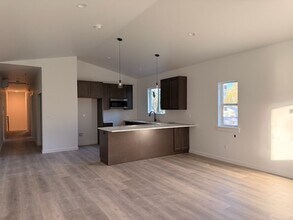 108 E 15th Ave in Post Falls, ID - Building Photo - Building Photo