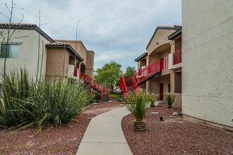 The Place At Edgewood in Tucson, AZ - Building Photo - Building Photo