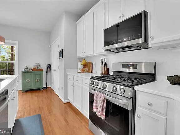 25086 Magnetite Terrace in Aldie, VA - Building Photo - Building Photo