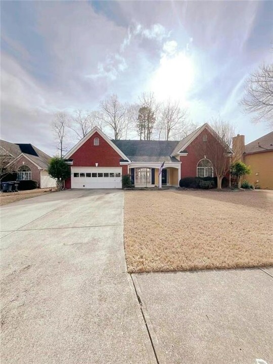 510 Running Fawn Dr in Suwanee, GA - Building Photo