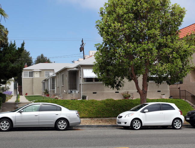 833 16th St in Santa Monica, CA - Building Photo - Building Photo