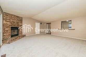 4735 Stonehedge St in Dayton, OH - Building Photo - Building Photo