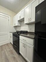 131 Park Dr, Unit 22 in Boston, MA - Building Photo