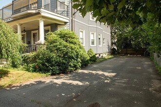 36 Bradford St in Quincy, MA - Building Photo - Building Photo