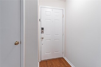 3007 Canyon Point Cir in Roswell, GA - Building Photo - Building Photo
