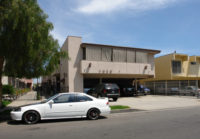 1028 N Kingsley Dr in Los Angeles, CA - Building Photo - Building Photo