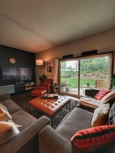7317 W Franklin Ave in St. Louis Park, MN - Foto de edificio - Building Photo