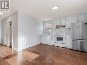 1 Lacey Ave in Toronto, ON - Building Photo - Building Photo