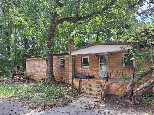 property at 8391 Winnsboro Rd