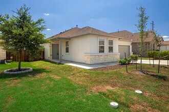 1008 Moose Rd in Hutto, TX - Building Photo - Building Photo