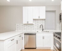 1649 N Paulina St, Unit 1R photo'