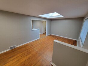 137 Rosemont Dr in Coraopolis, PA - Building Photo - Building Photo