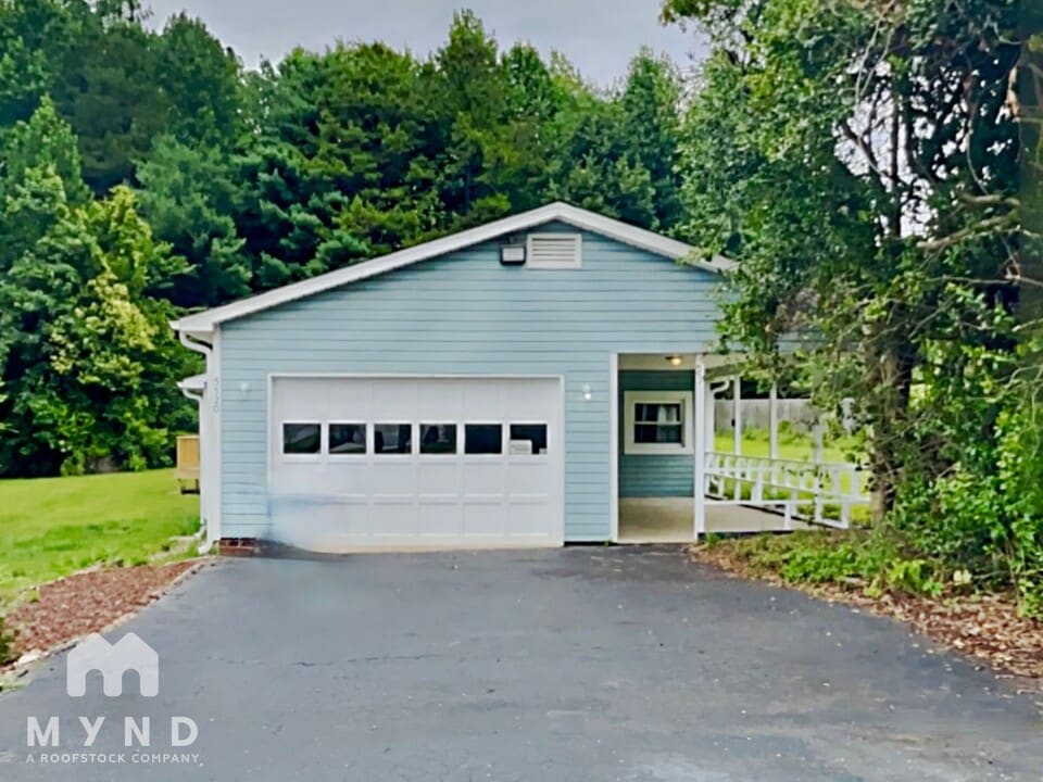 5520 Kool Springs Dr in Mint Hill, NC - Building Photo