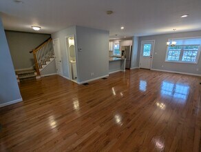 227-229-229 River Rd in Farmington, CT - Building Photo - Building Photo