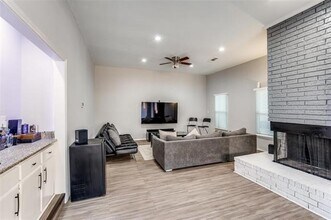 12333 Ferris Creek Ln in Dallas, TX - Building Photo - Building Photo