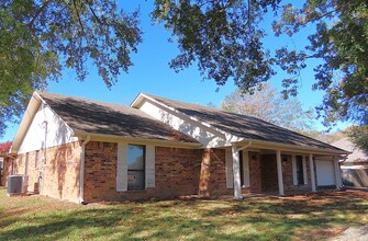 306 Green Lane Trail in Whitehouse, TX - Building Photo - Building Photo