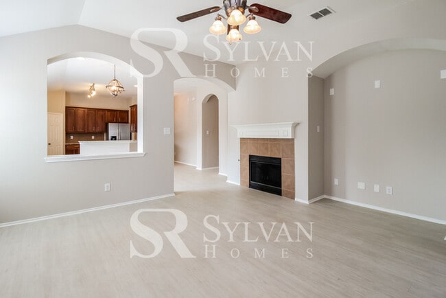 3917 Yarberry Ct in Roanoke, TX - Building Photo - Building Photo