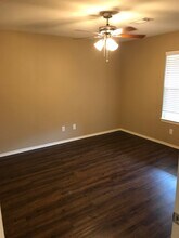 4286 Castlegate Dr in Paris, TX - Foto de edificio - Building Photo