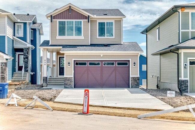 property at 934 Bayview Hts SW