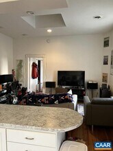 711 W Main St-Unit -Apt. B in Charlottesville, VA - Building Photo - Building Photo