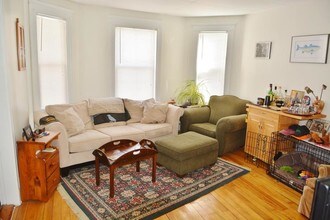 40 Linden Ave, Unit 3 in Somerville, MA - Foto de edificio - Building Photo