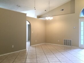 11040 Fairhaven Way in Orlando, FL - Foto de edificio - Building Photo