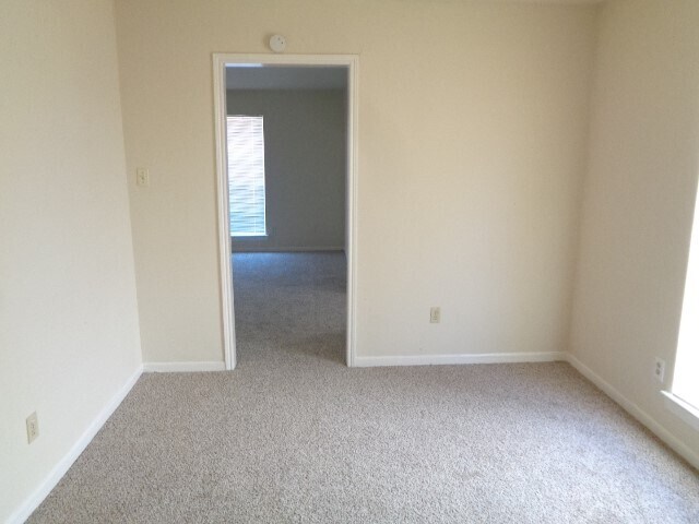 5504 Deep Forest Dr in Houston, TX - Building Photo