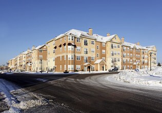 City Walk Flats in Woodbury, MN - Building Photo - Primary Photo