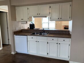 716 W Mulberry St in Denton, TX - Building Photo - Building Photo