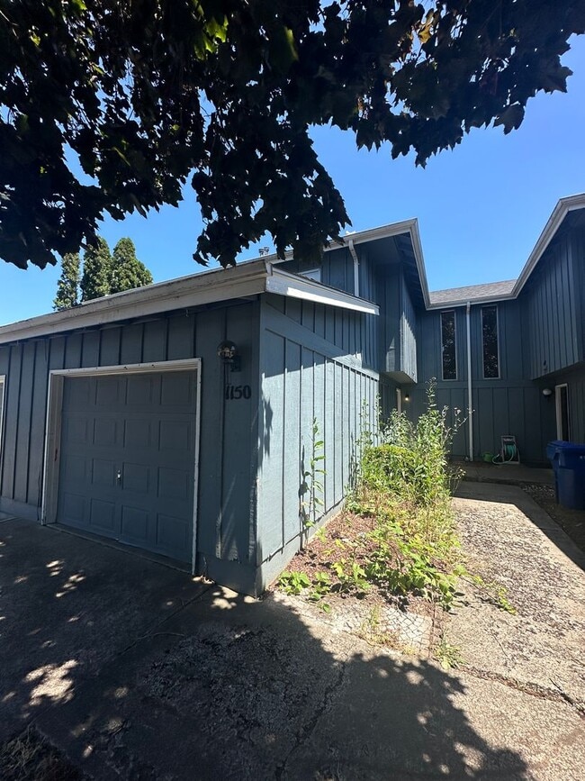 property at 1148-1152-1152 Arabian Ave SE