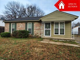 580 Blackhawk Rd in Memphis, TN - Building Photo