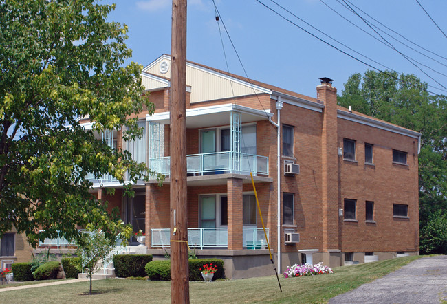 3594 Schwartze Ave in Cincinnati, OH - Building Photo - Building Photo