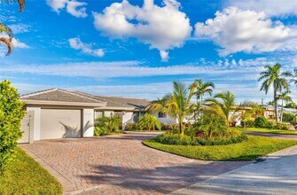 5740 NE 19th Ave in Fort Lauderdale, FL - Building Photo - Building Photo