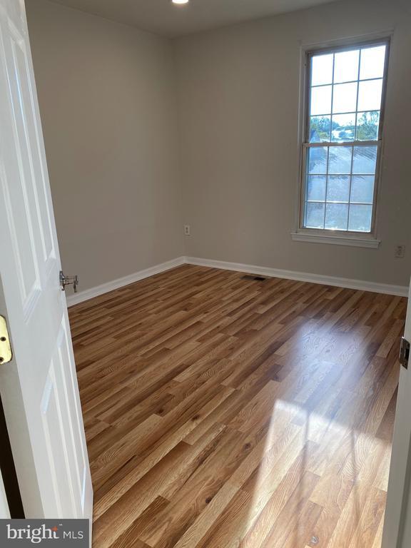 property at 1874 Oxford Square