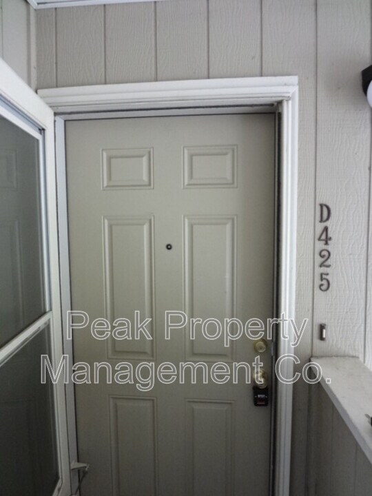 512 E Monroe Dr in Fort Collins, CO - Building Photo