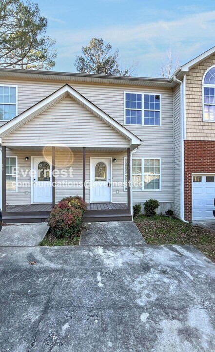 13 Brown Estates Dr in La Fayette, GA - Building Photo