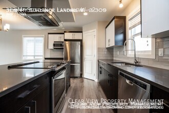 313 Mt Sundance Landing W in Lethbridge, AB - Building Photo - Building Photo