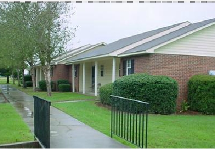 Country Estates in Glennville, GA - Building Photo