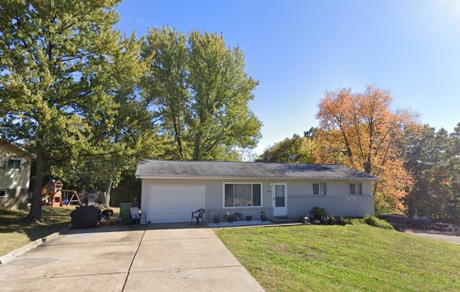 property at 3304 Dale Dr