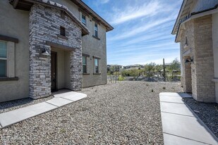 5100 E Rancho Paloma Dr in Cave Creek, AZ - Building Photo