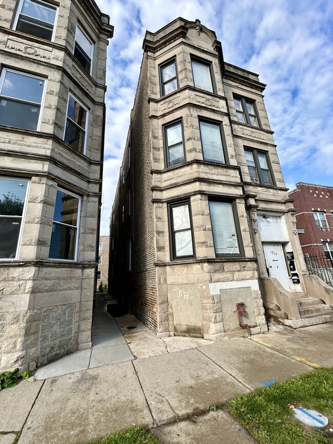 1264 S Saint Louis Ave in Chicago, IL - Building Photo - Building Photo