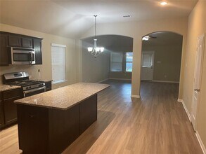 1406 Stone Bluff Dr in Houston, TX - Building Photo - Building Photo