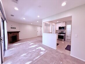 70 Margate Ct in Schaumburg, IL - Building Photo - Building Photo