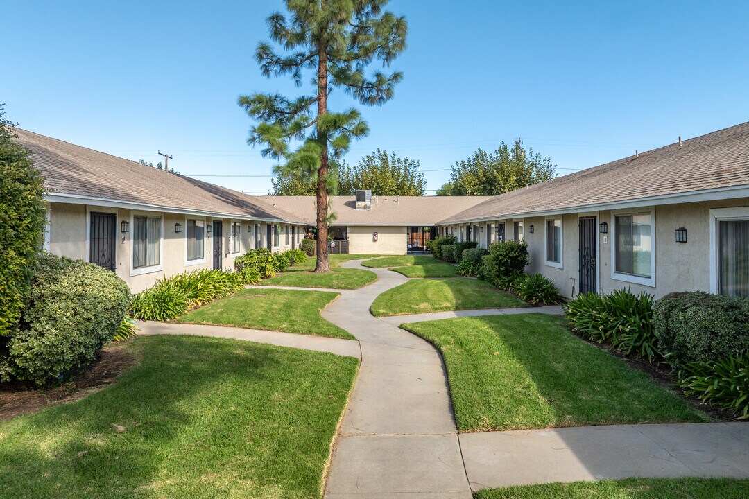 Eucalyptus Apartments in Moreno Valley, CA - Foto de edificio