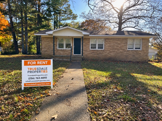 property at 3901 Ellen Dr NW