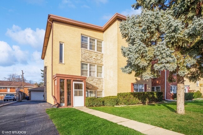 property at 1022 Arnold Ct