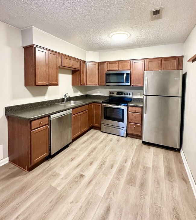 property at 1552 Helderberg Ave